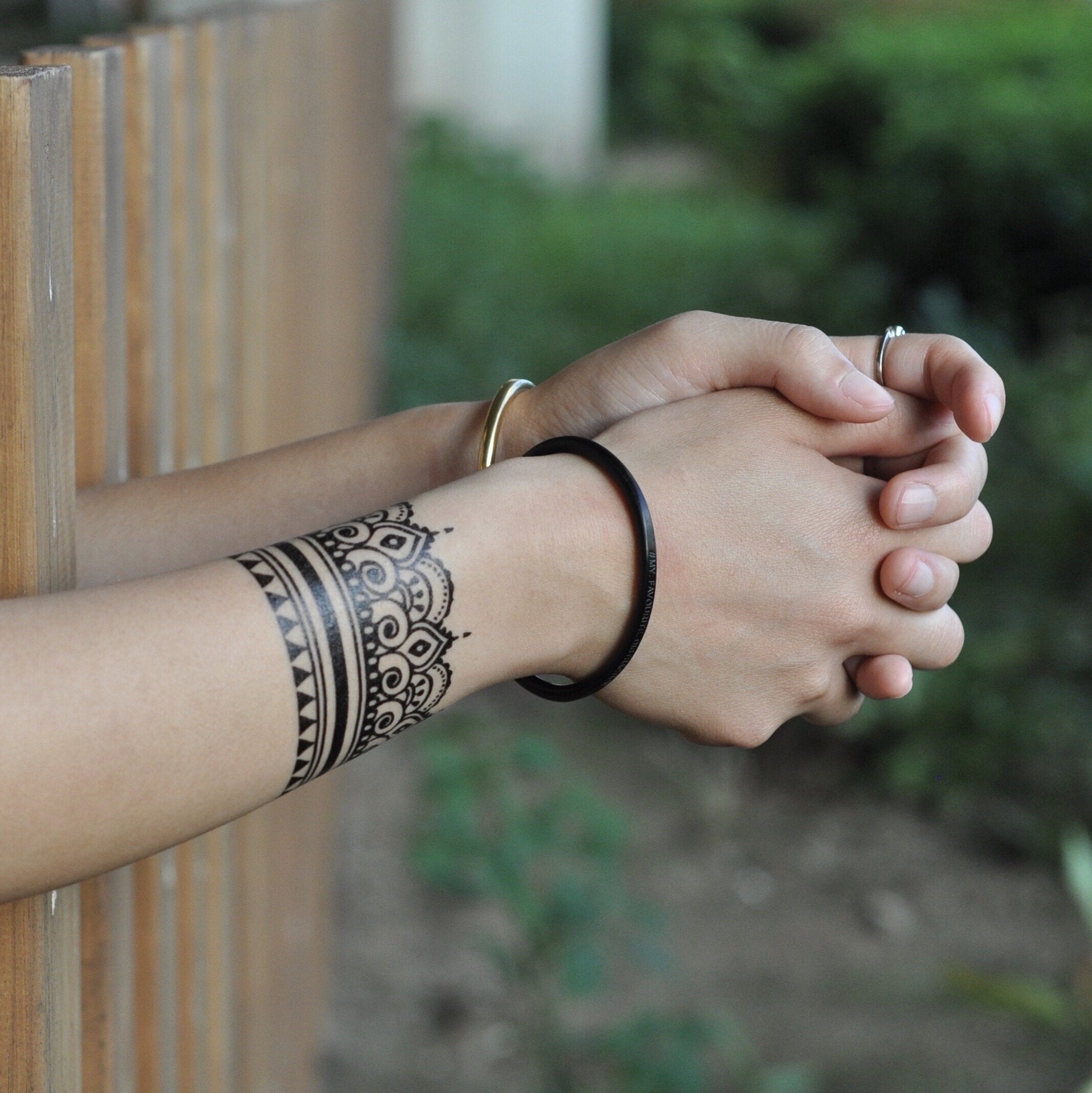 henna tattoo-bracelet design | Mo | Flickr