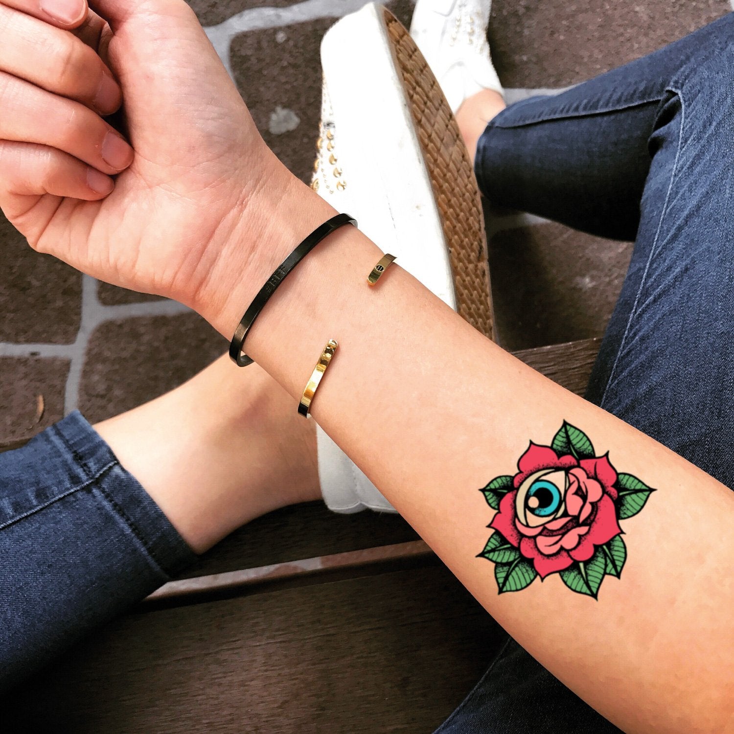 20 Captivating Rose Tattoos That Demand Your Attention