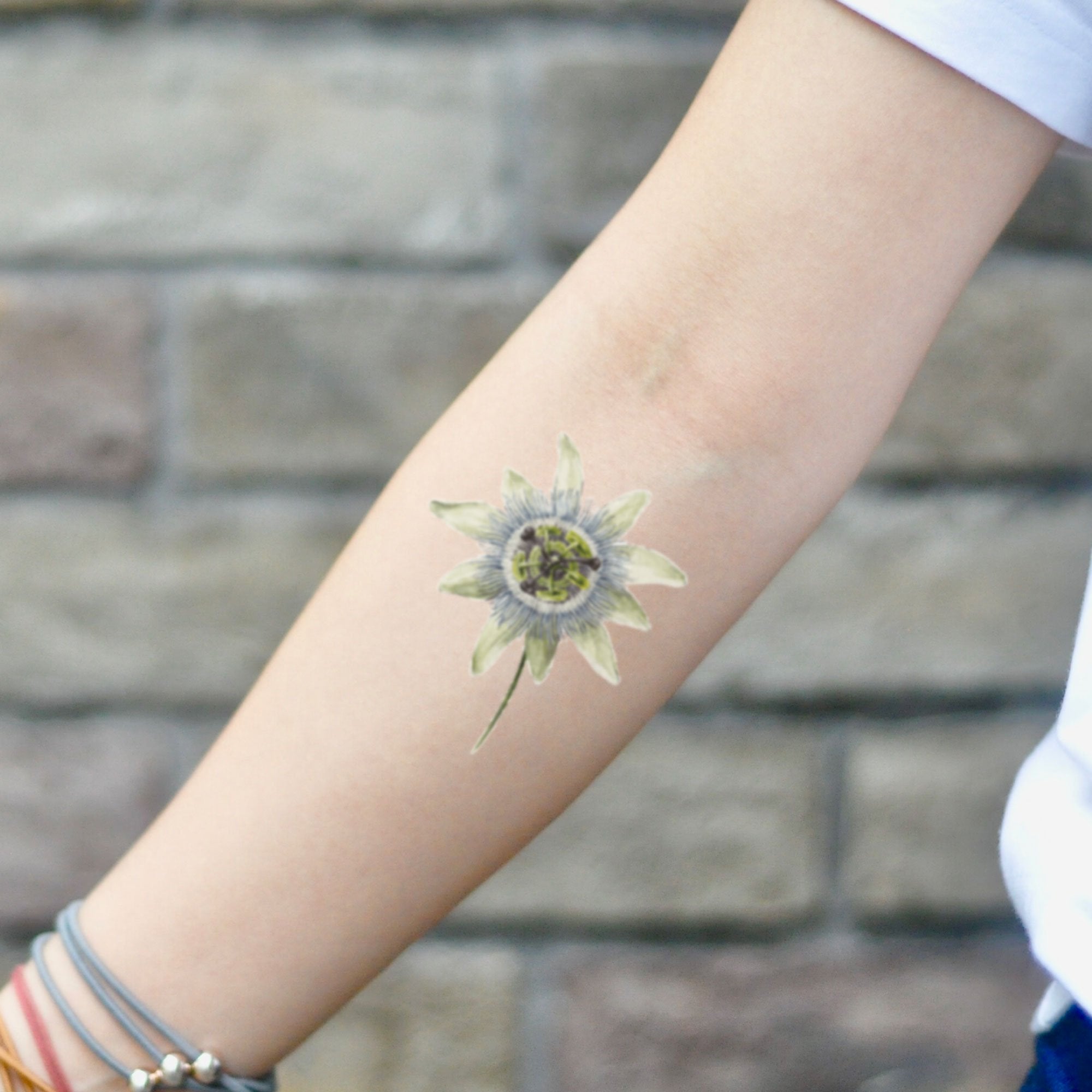 Little Sunflower Tattoo - TattManiaTattMania